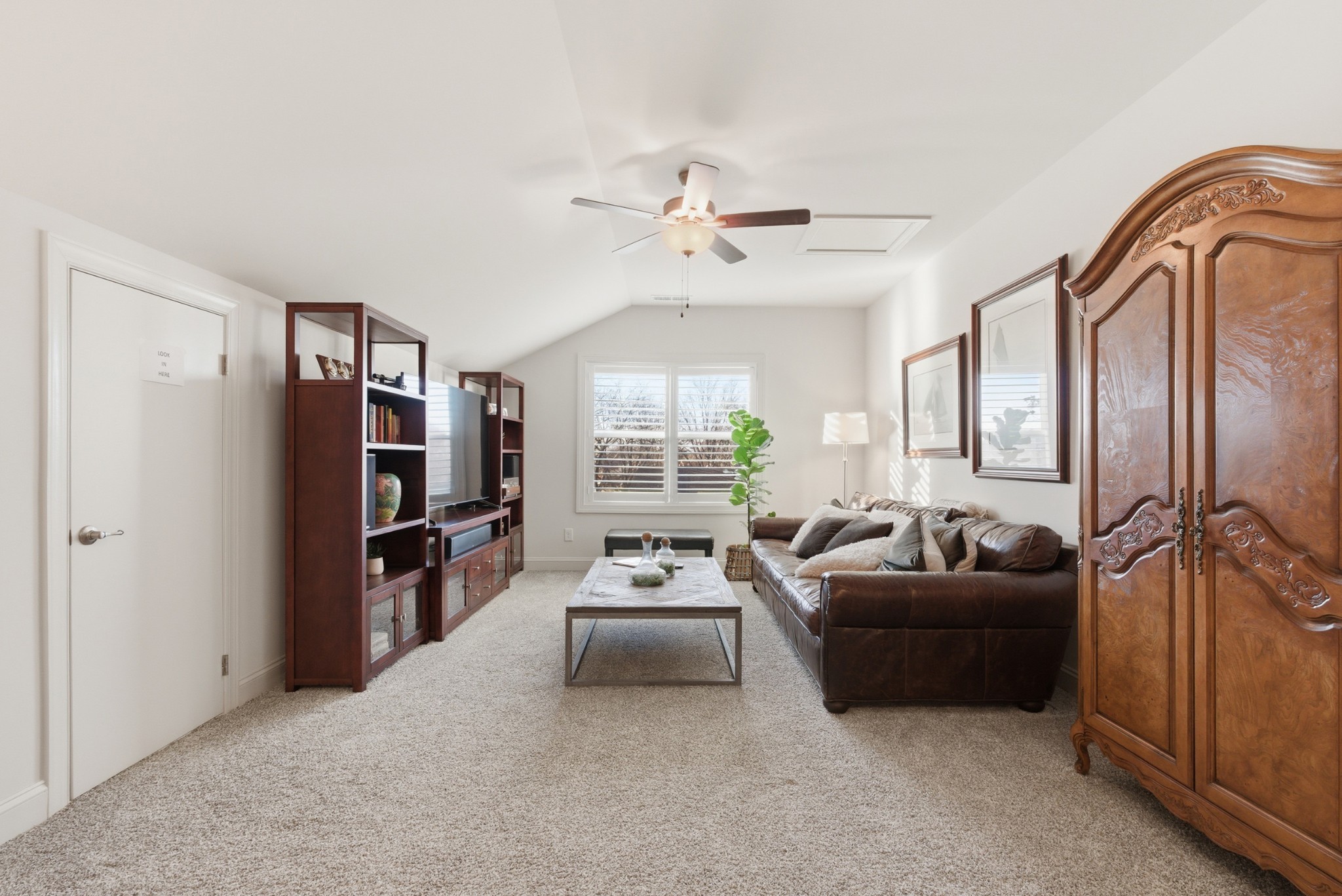 3013 Wiltshire Park Pl