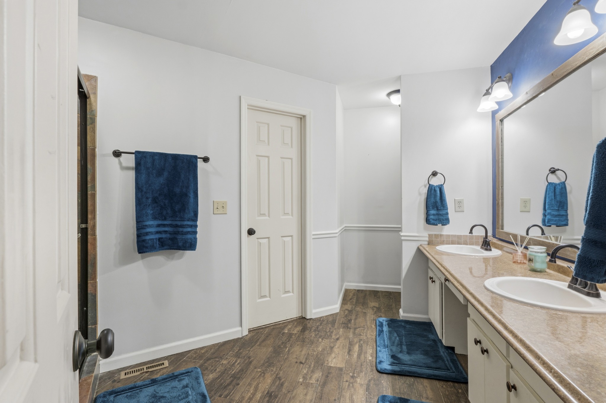 7108 River Park Ct