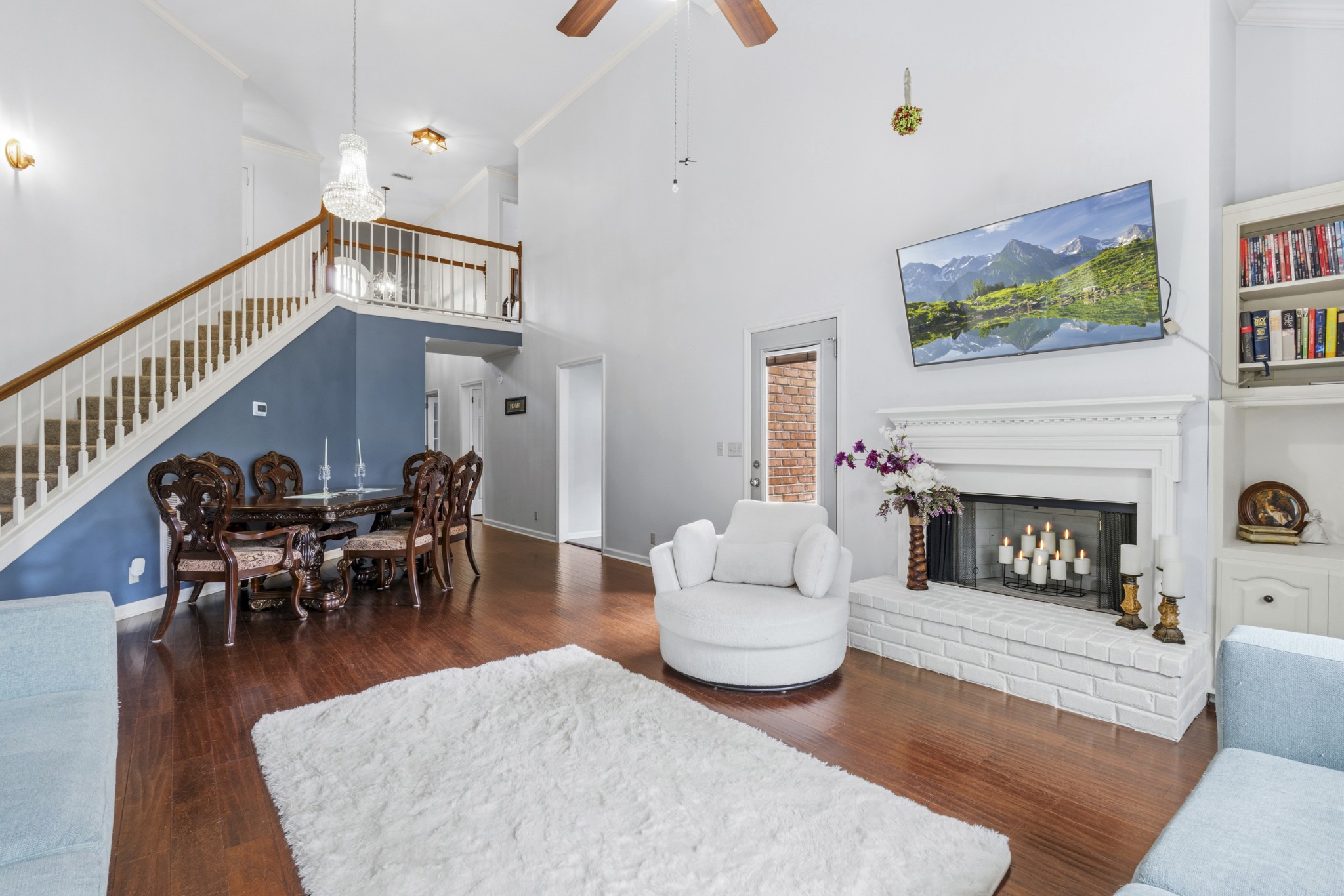 7108 River Park Ct