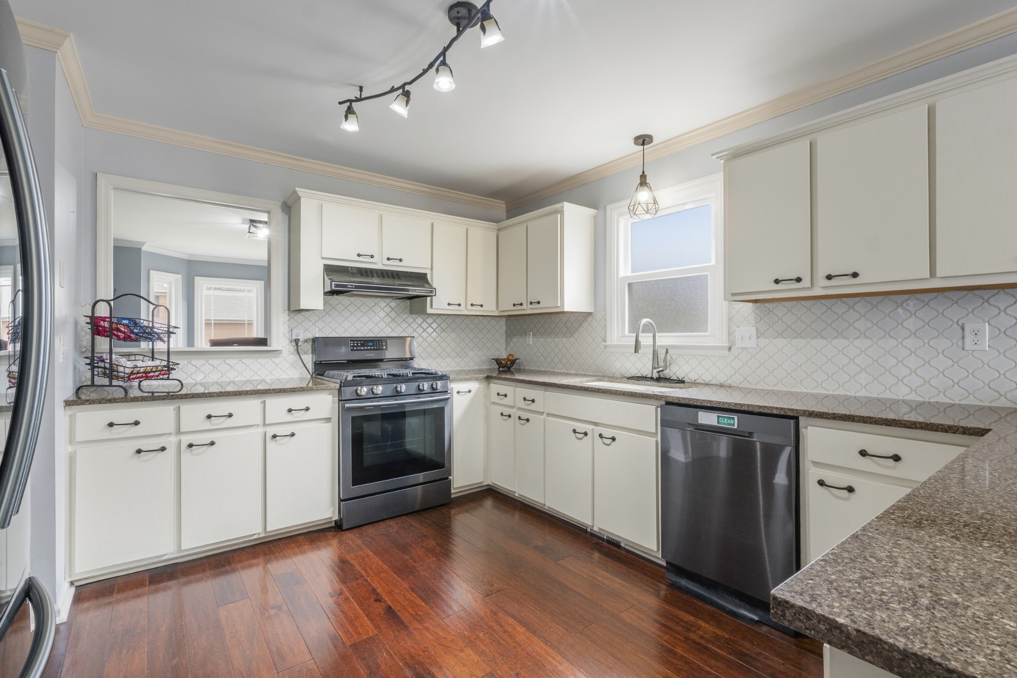 7108 River Park Ct