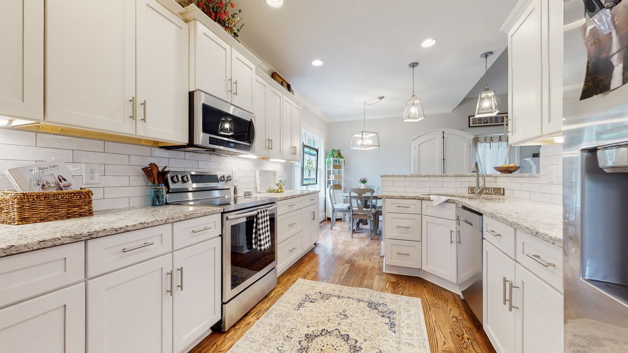 7146 Pepper Tree Cir