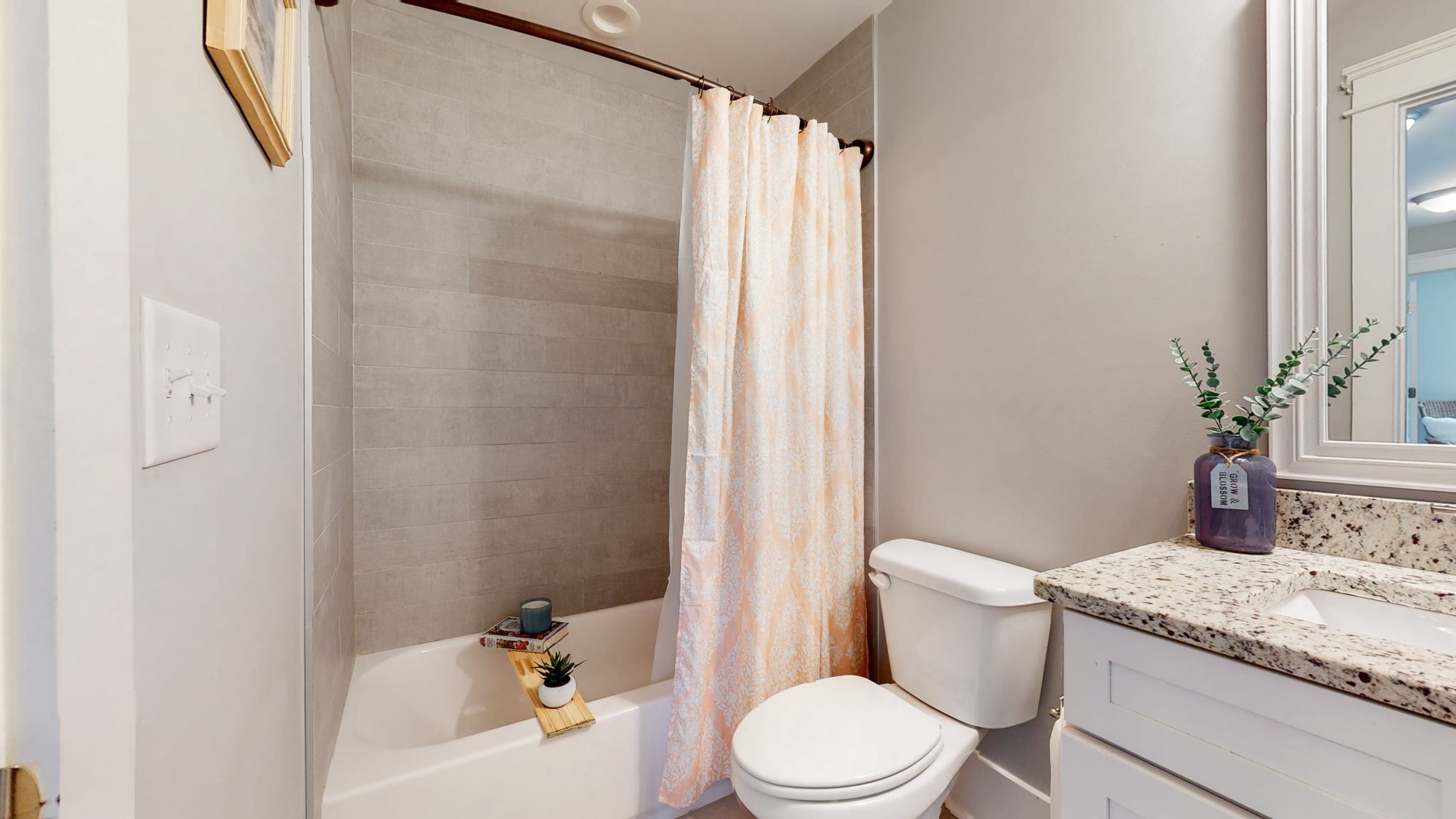 7146 Pepper Tree Cir