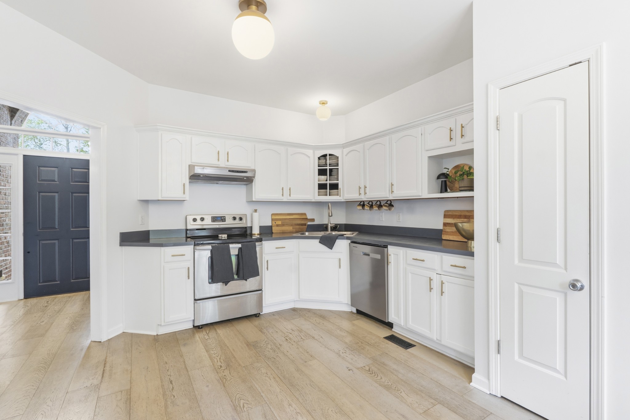202 Contrary Rd