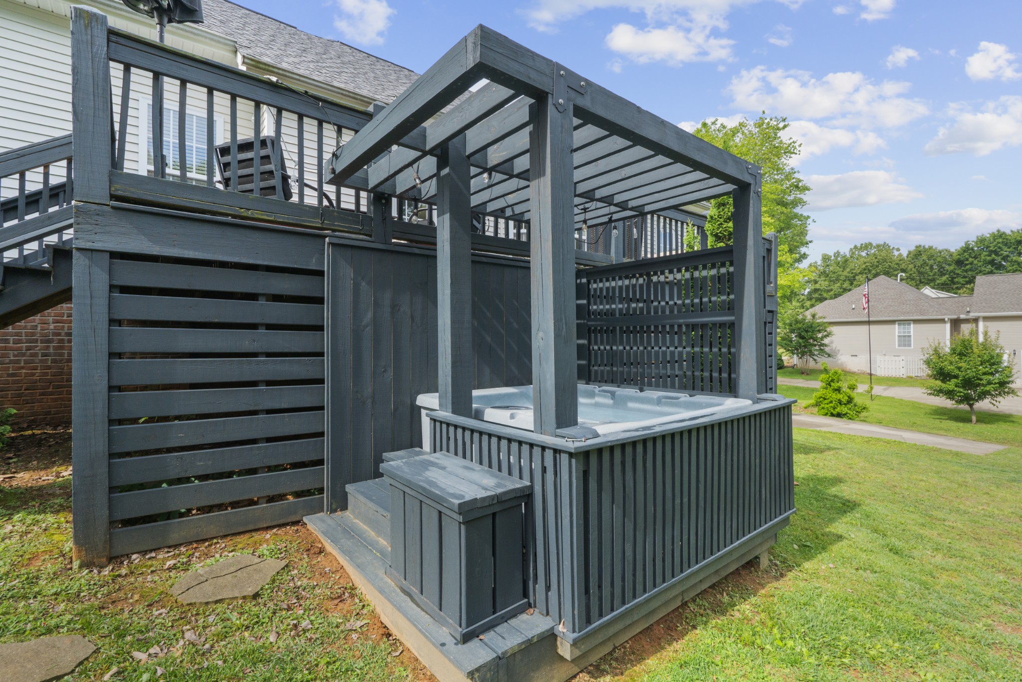 202 Contrary Rd