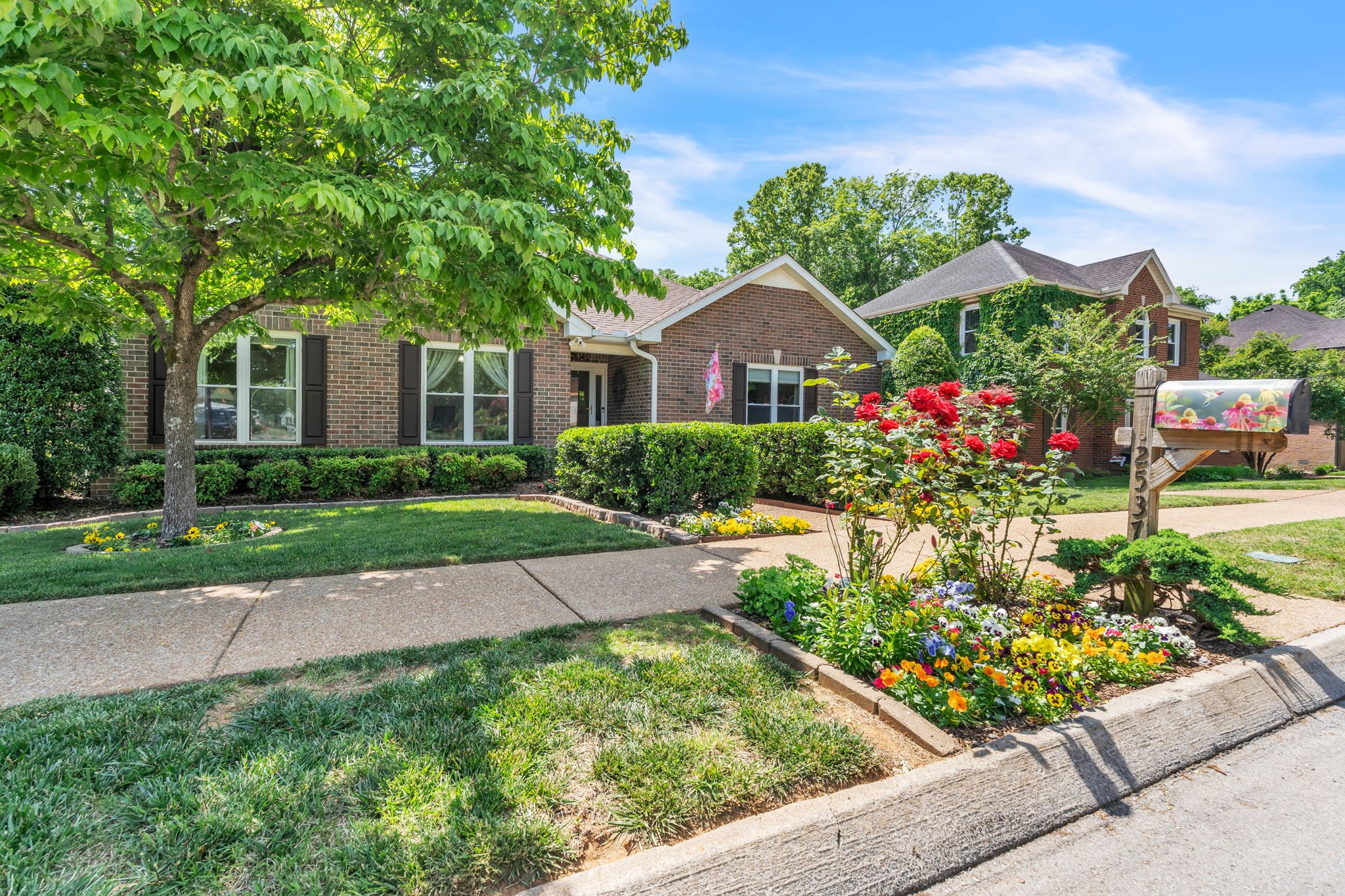 2537 Winder Dr