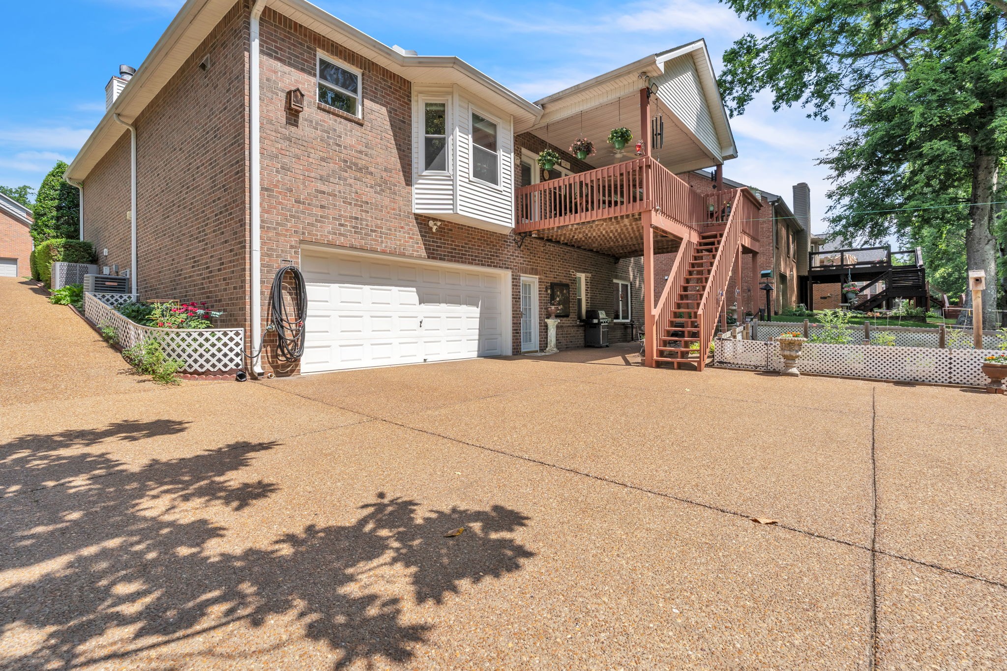 2537 Winder Dr