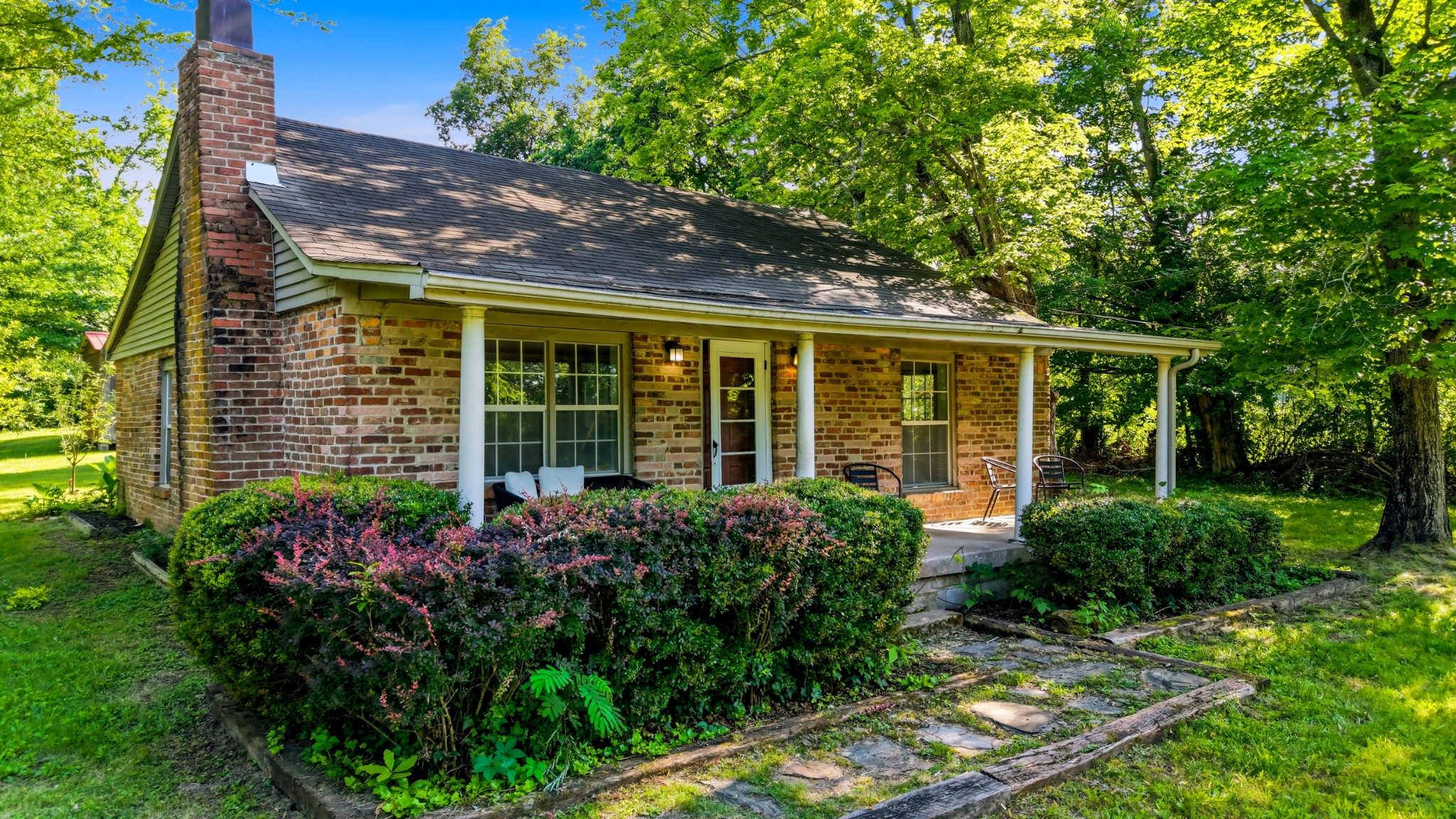 440 W Kingston Springs Rd