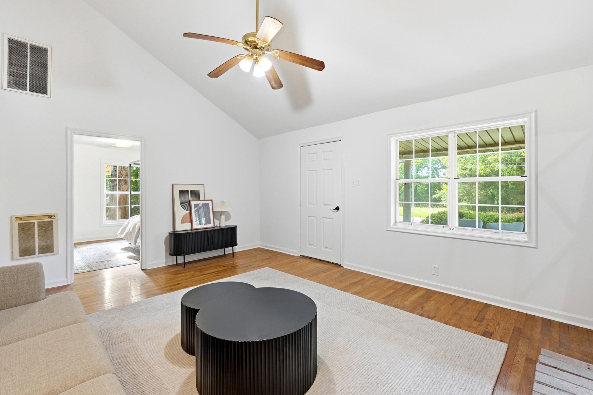 440 W Kingston Springs Rd