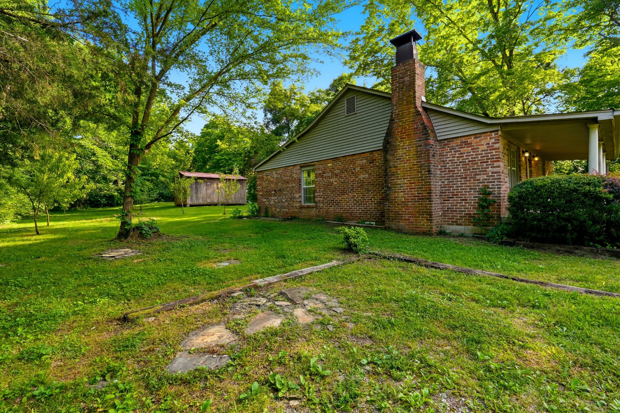 440 W Kingston Springs Rd