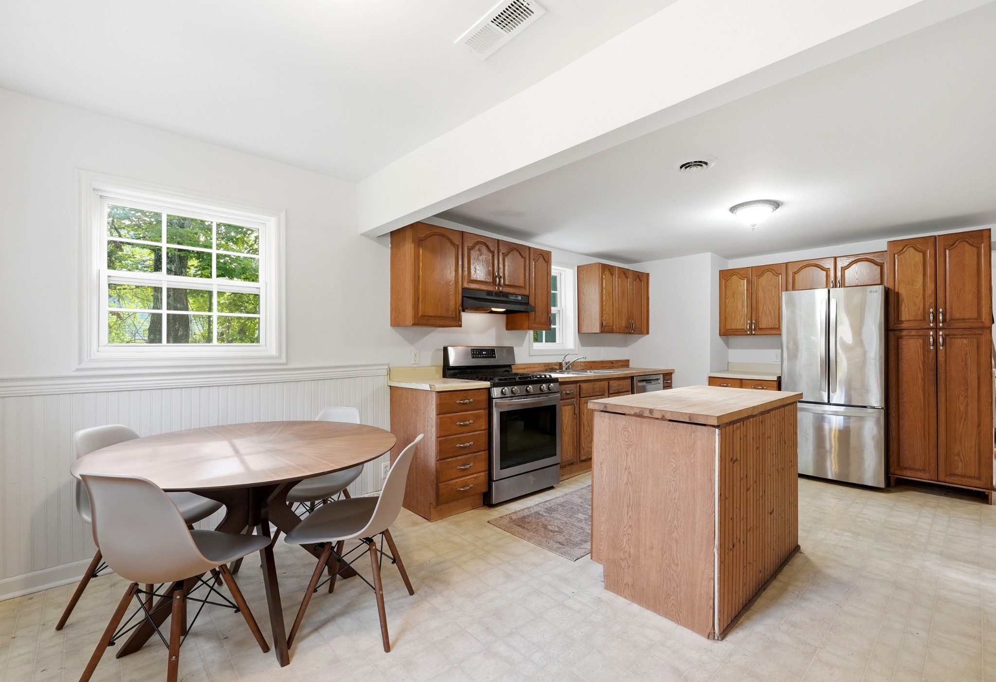 440 W Kingston Springs Rd