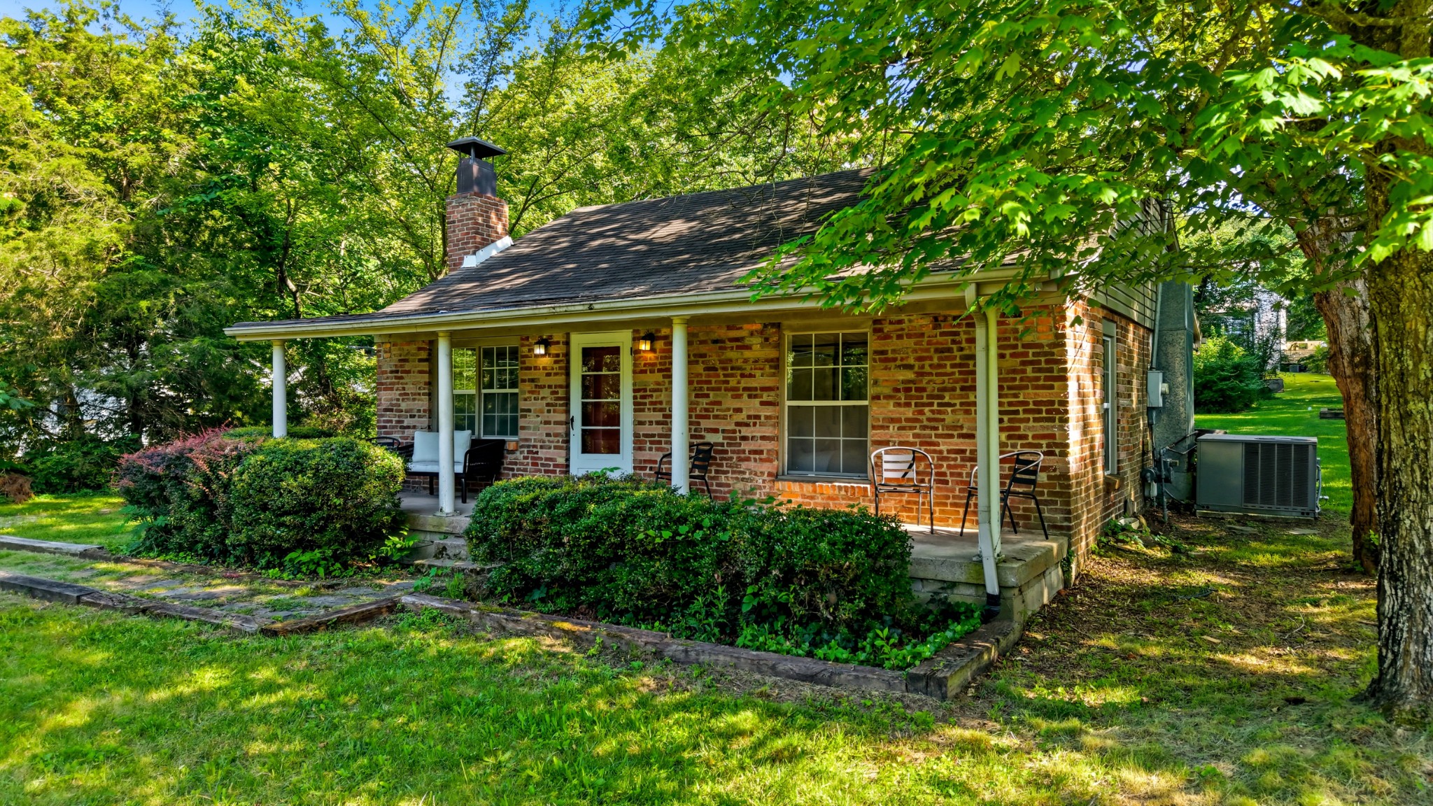 440 W Kingston Springs Rd