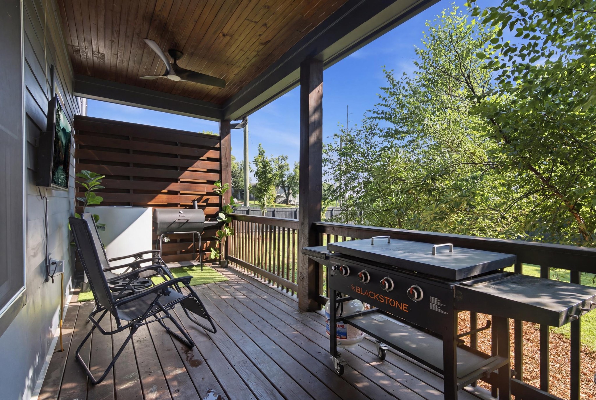 201 Eisenhower Dr