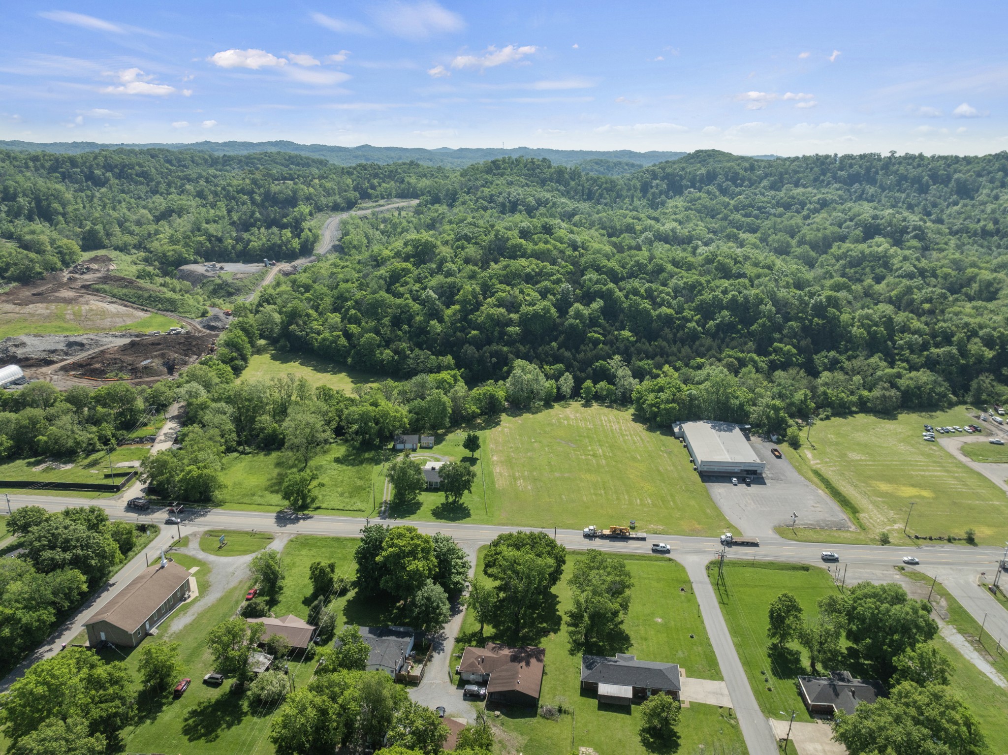 1135 Louisville Hwy