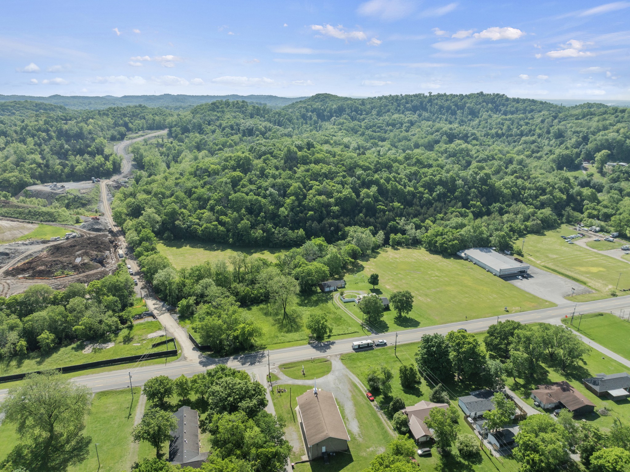 1135 Louisville Hwy