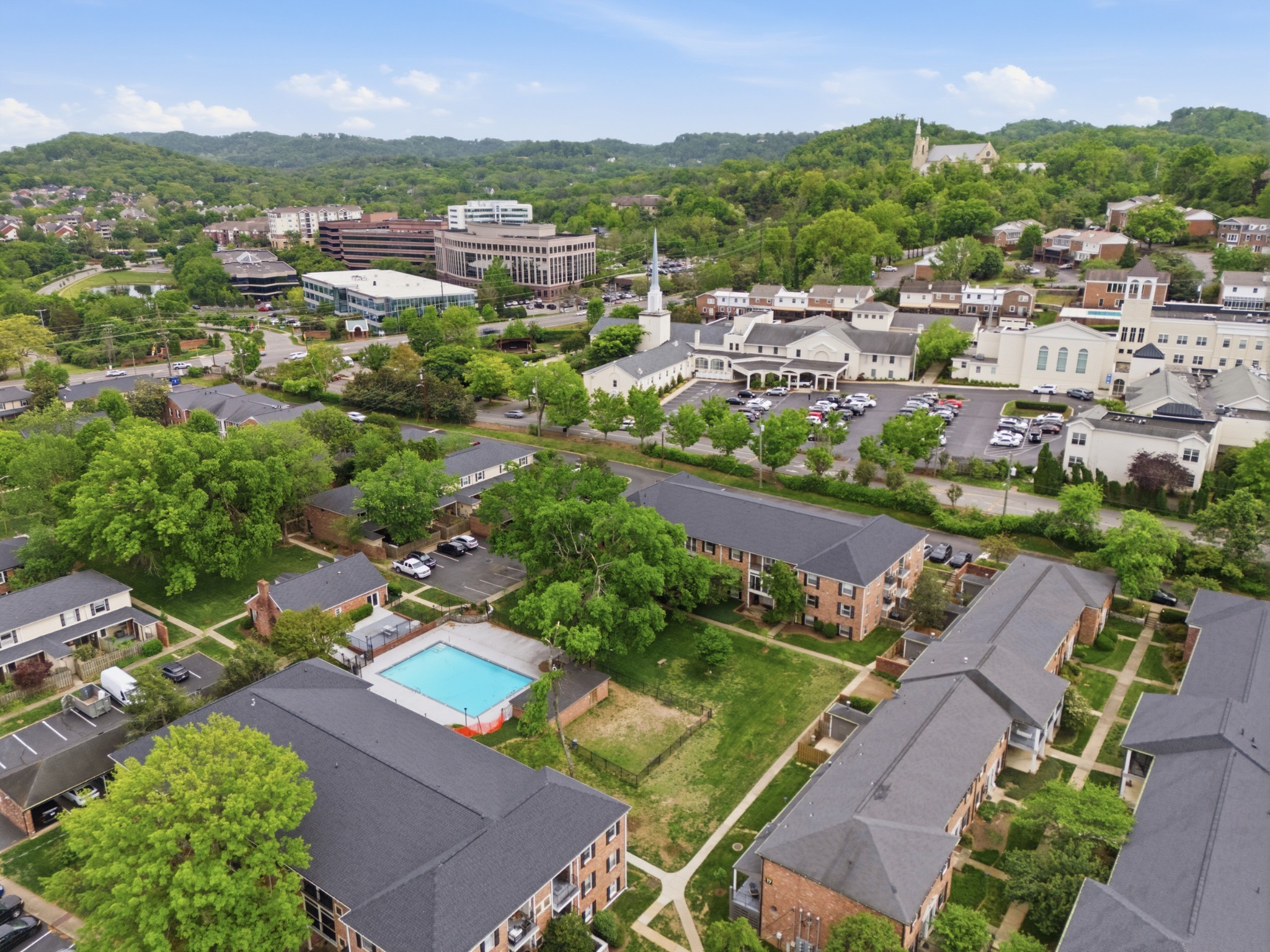 5025 Hillsboro Pike Unit: 15L