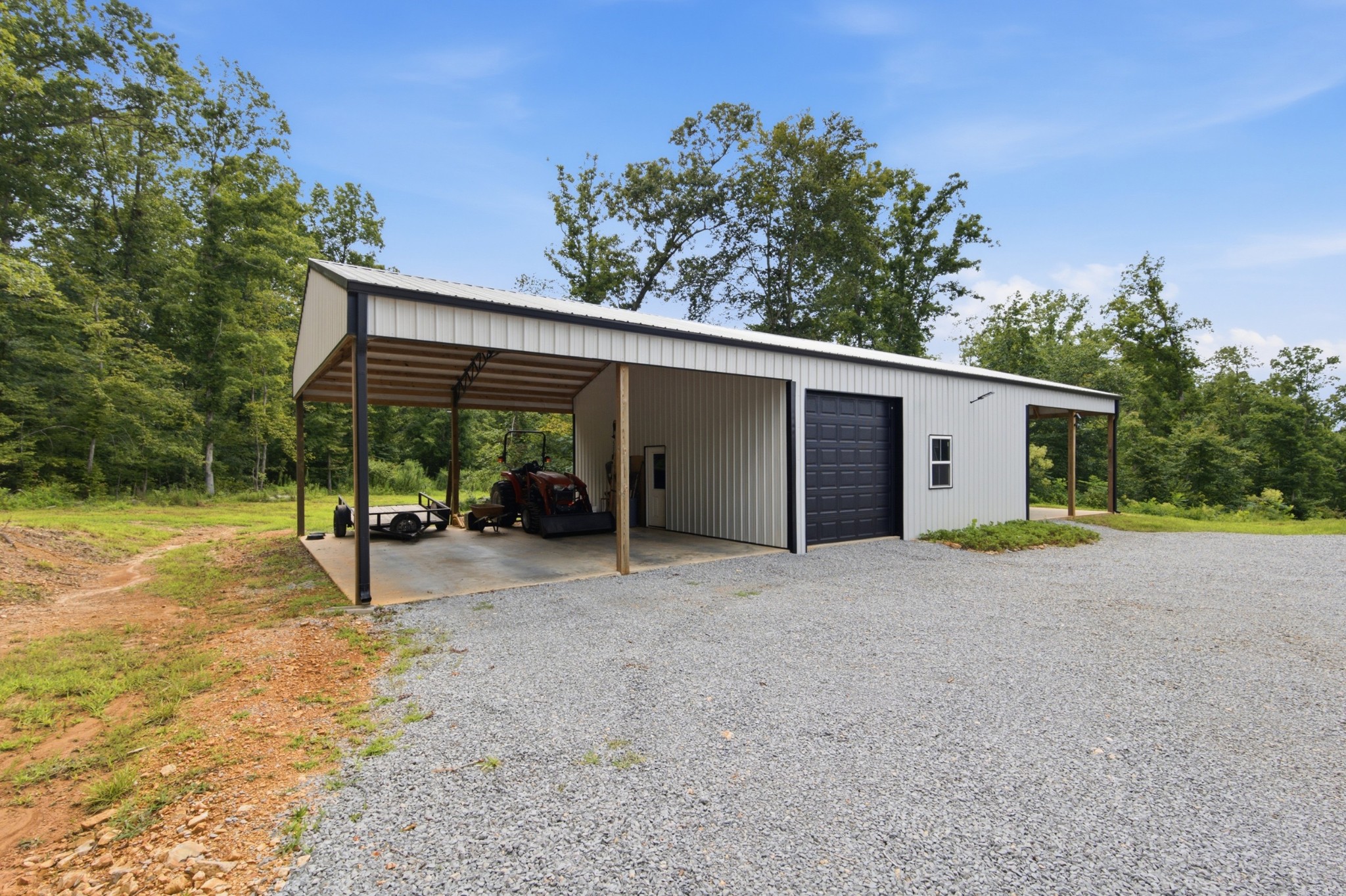 594 Highway 100