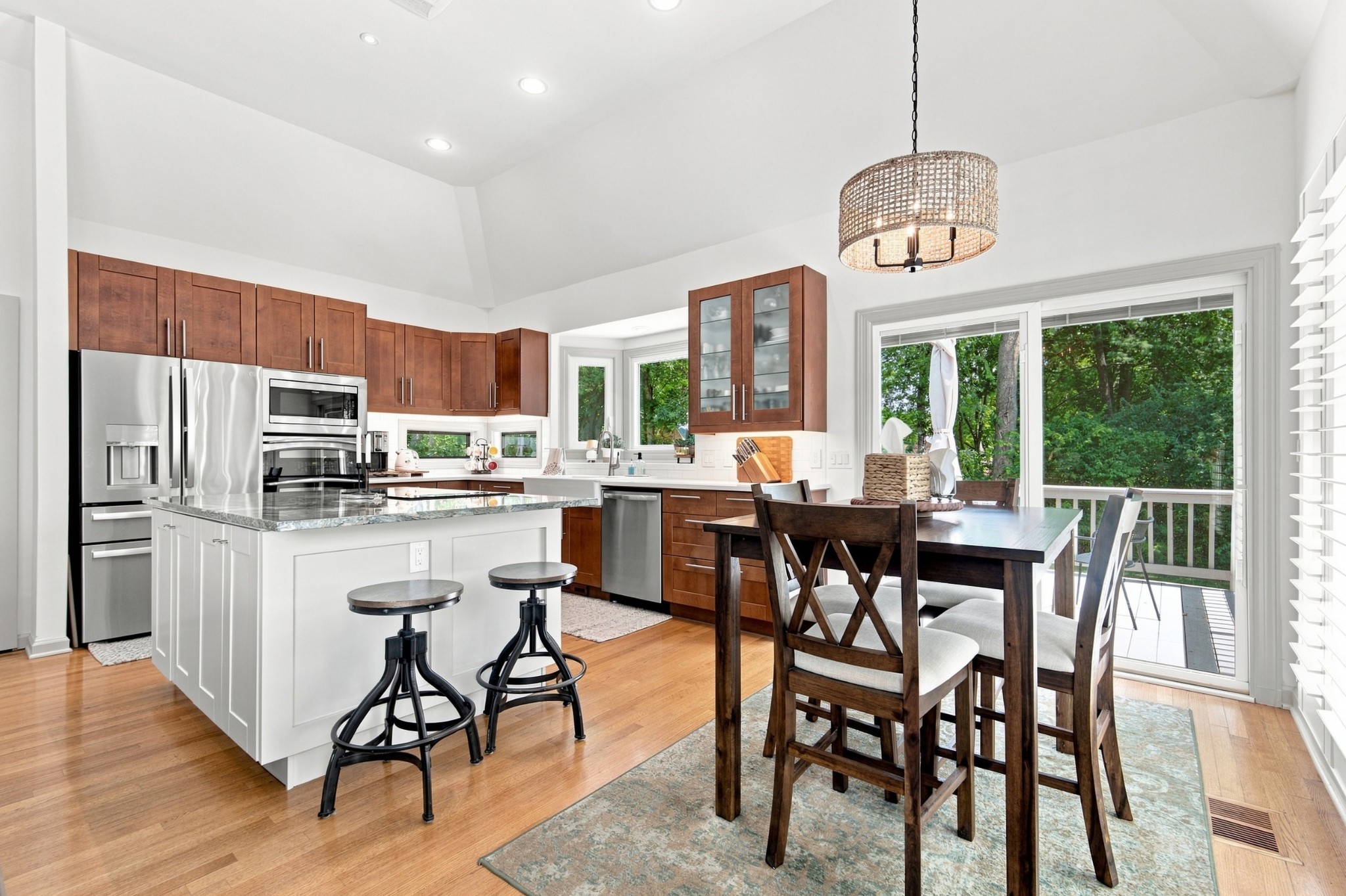 14 Lymington Ct