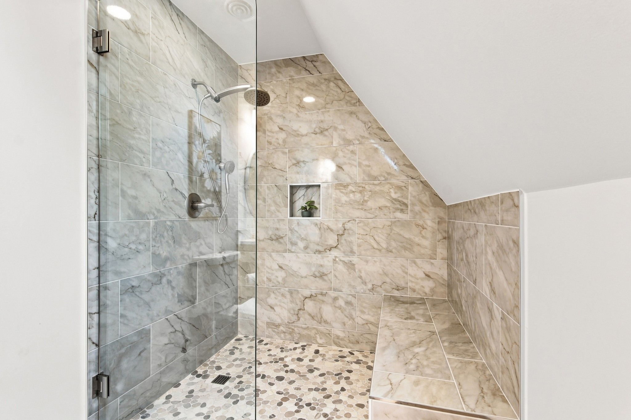 14 Lymington Ct