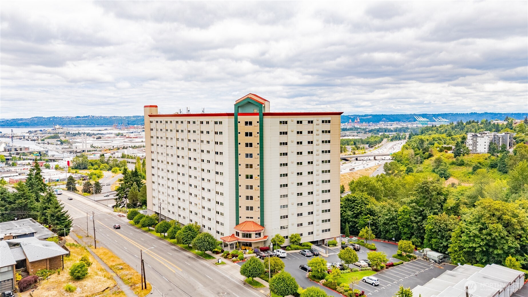 3201 Pacific Avenue Unit: 403