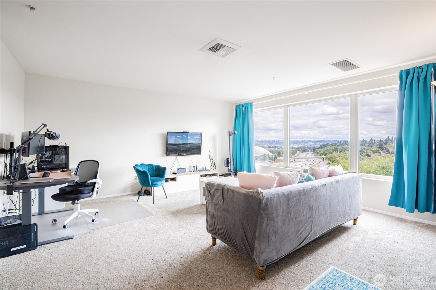 3201 Pacific Avenue Unit: 403