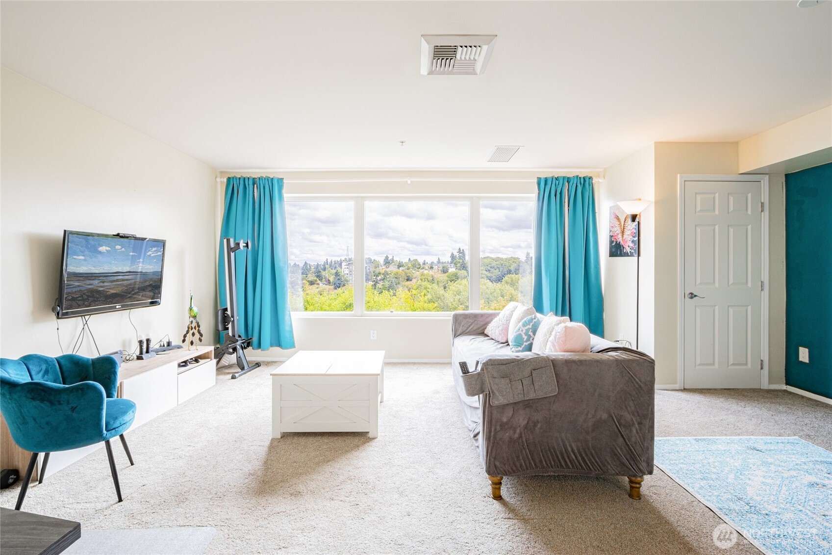 3201 Pacific Avenue Unit: 403