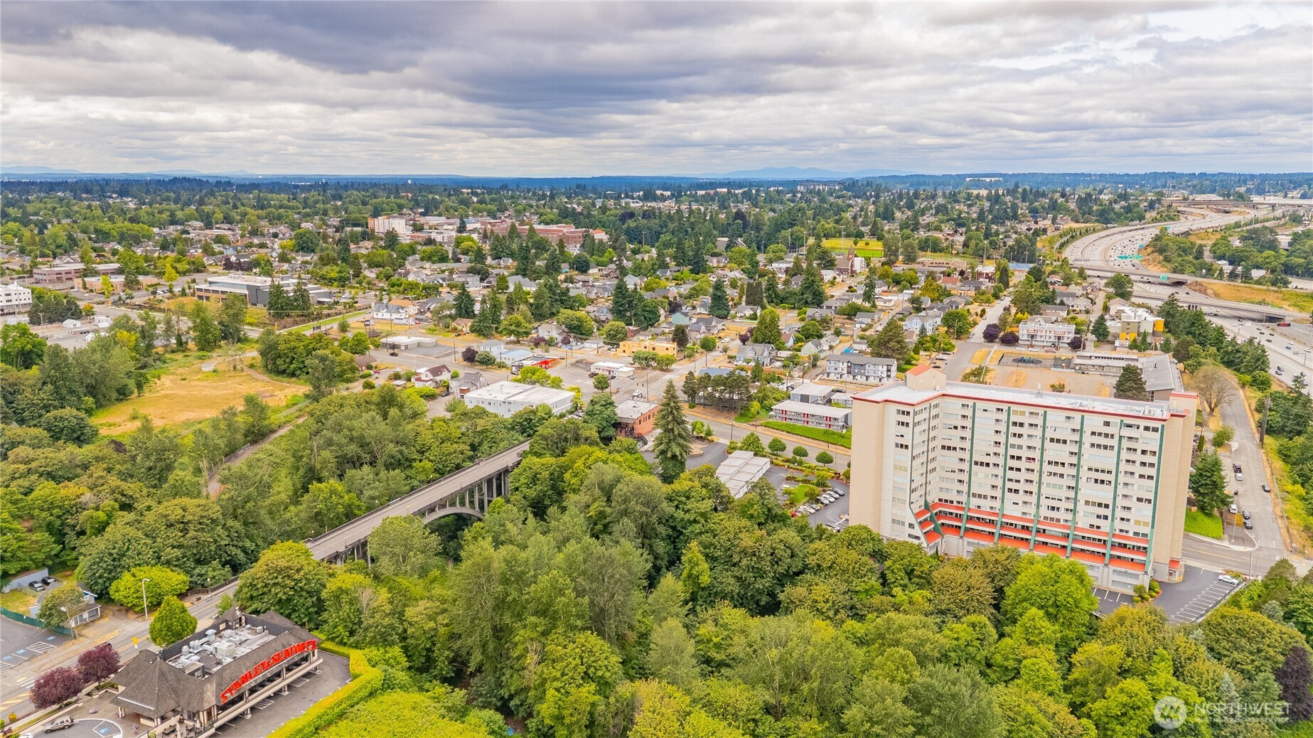 3201 Pacific Avenue Unit: 403