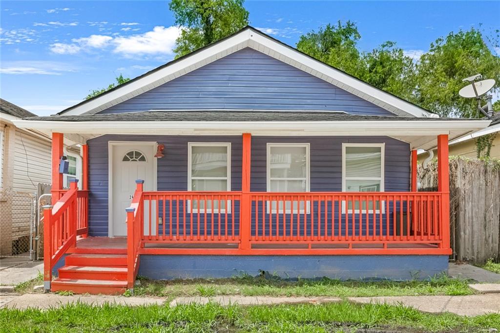 2417 S DERBIGNY Street