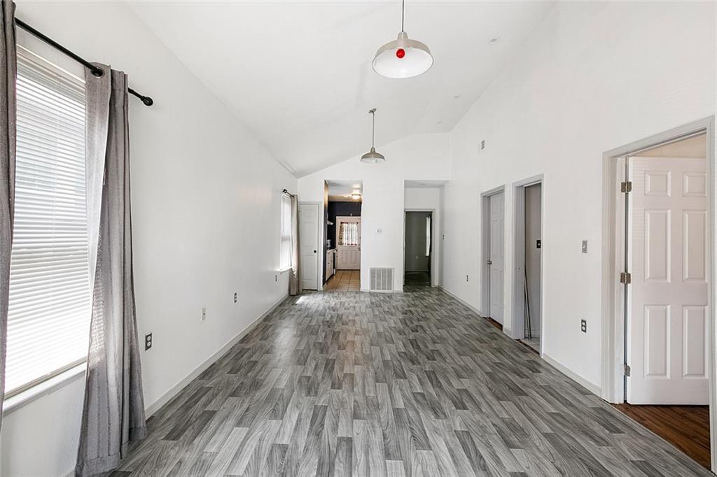 2417 S DERBIGNY Street