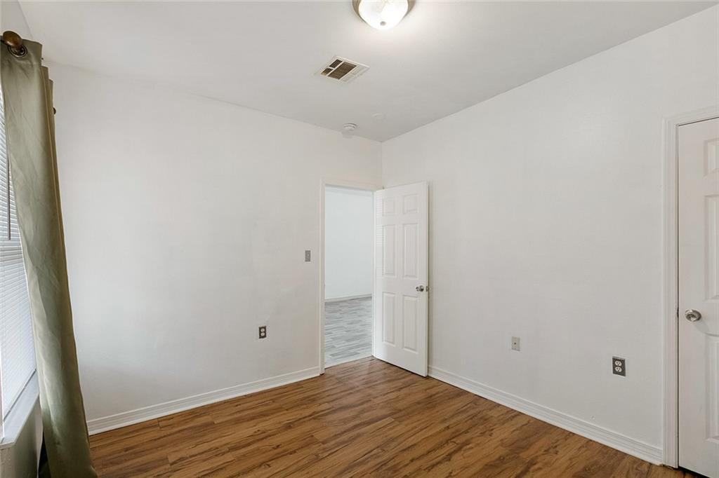 2417 S DERBIGNY Street