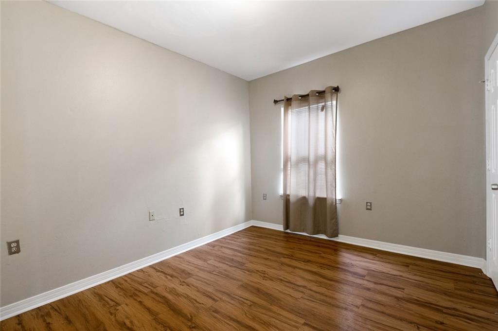 2417 S DERBIGNY Street