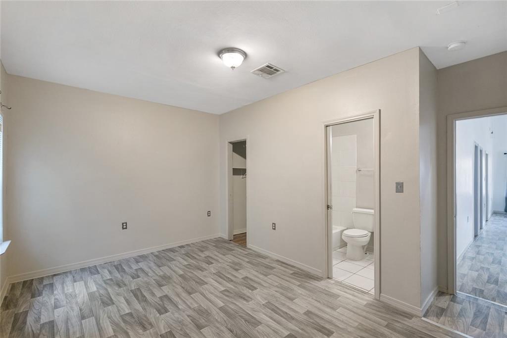 2417 S DERBIGNY Street