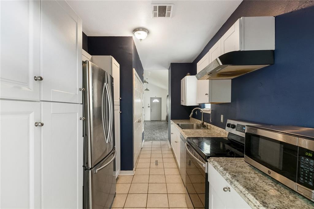 2417 S DERBIGNY Street