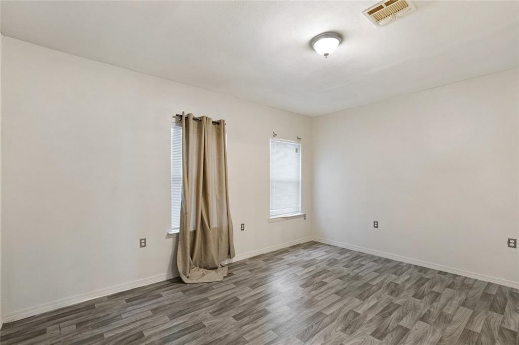 2417 S DERBIGNY Street