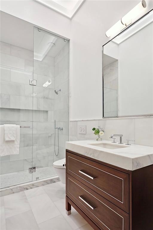 2 CANAL Street 3002