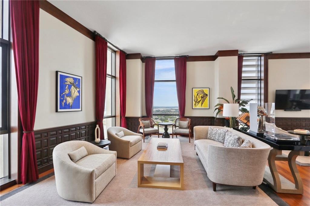 2 CANAL Street 3002