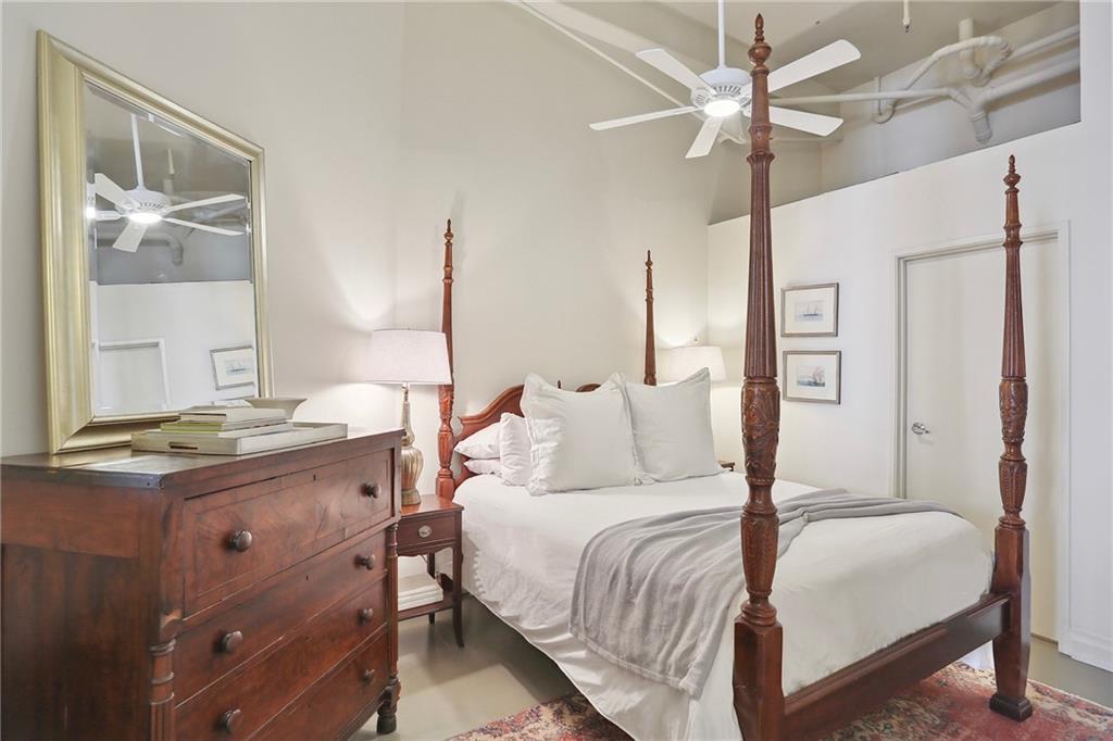 920 POEYFARRE Street 156