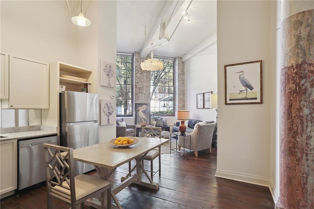 920 POEYFARRE Street 156