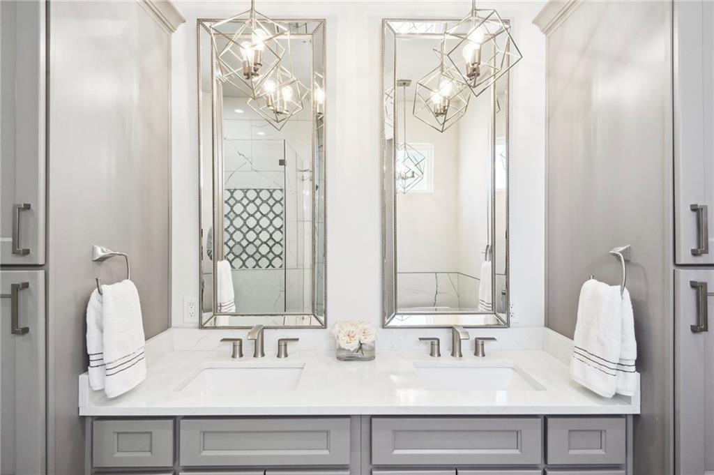 1537 PRENTISS Avenue