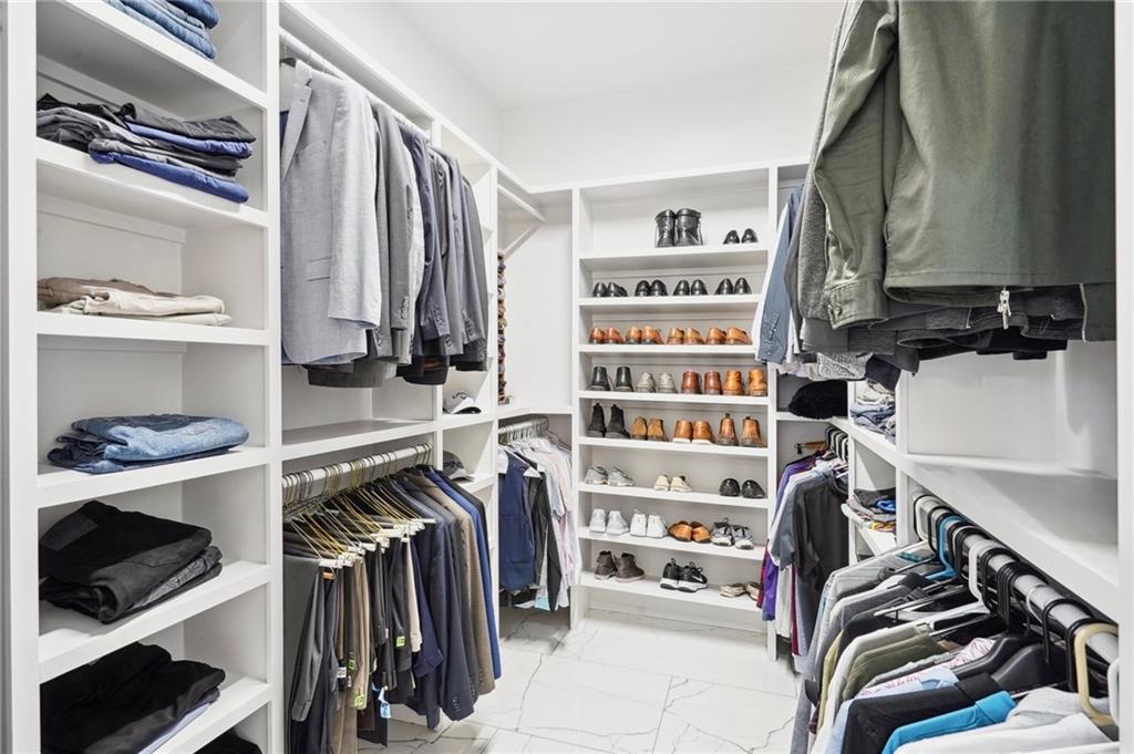 1537 PRENTISS Avenue