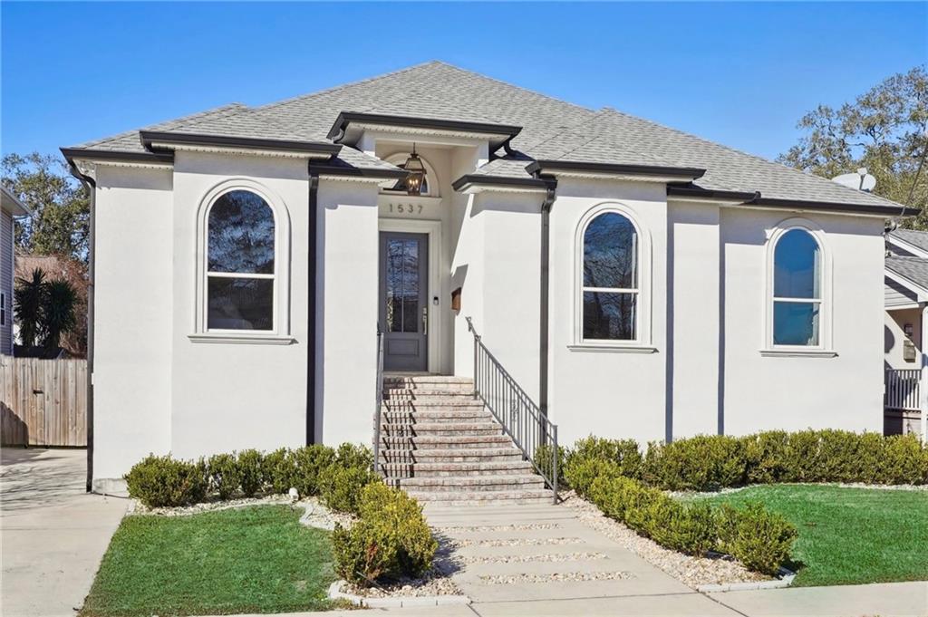 1537 PRENTISS Avenue