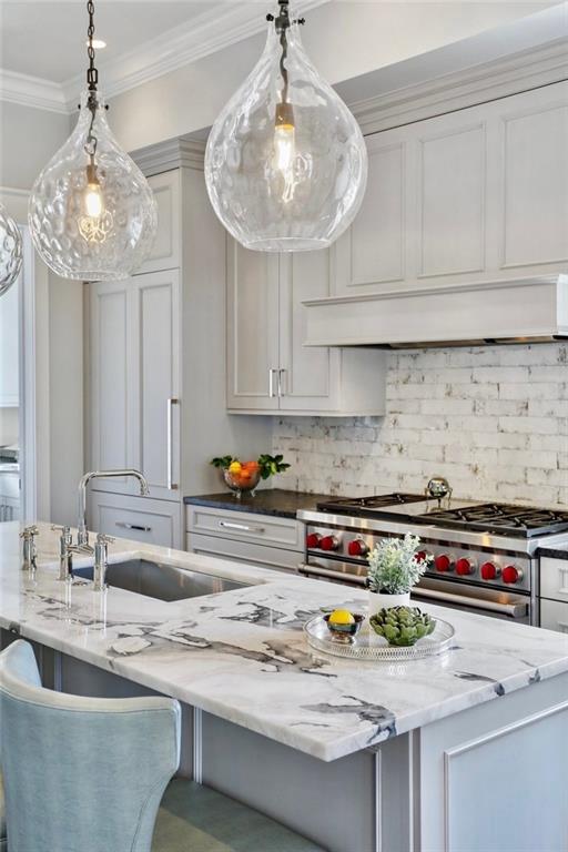 822 BARRACKS Street A