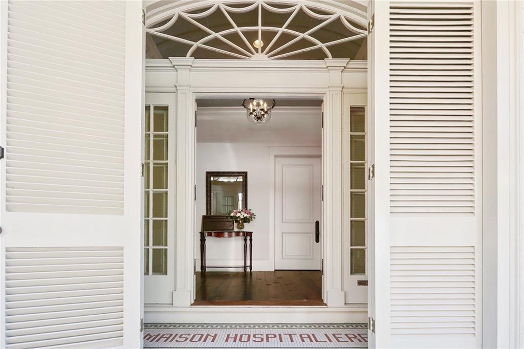 822 BARRACKS Street A