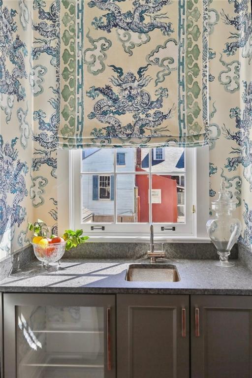 822 BARRACKS Street A