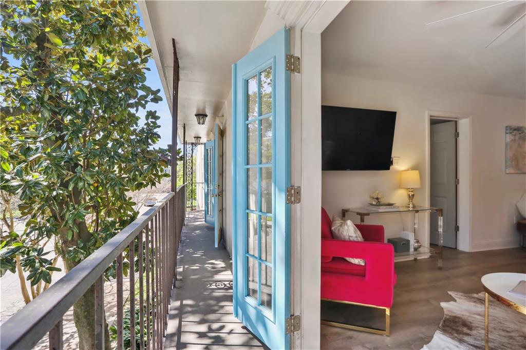 1765 COLISEUM Street 201