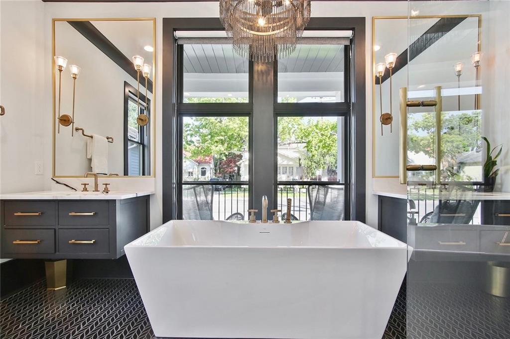 300 HENRY CLAY Avenue