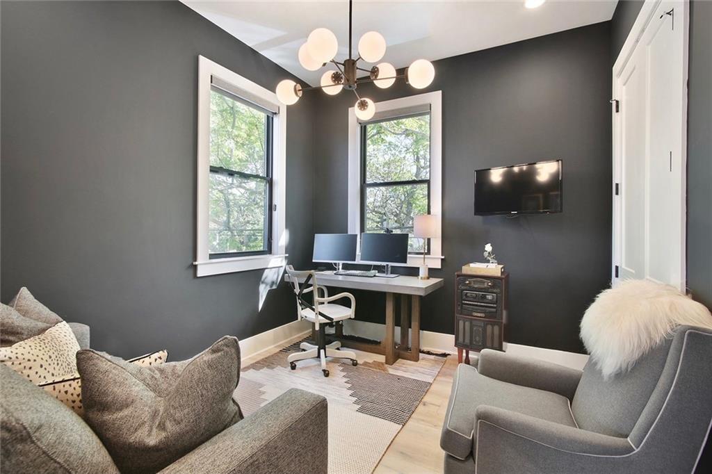 300 HENRY CLAY Avenue