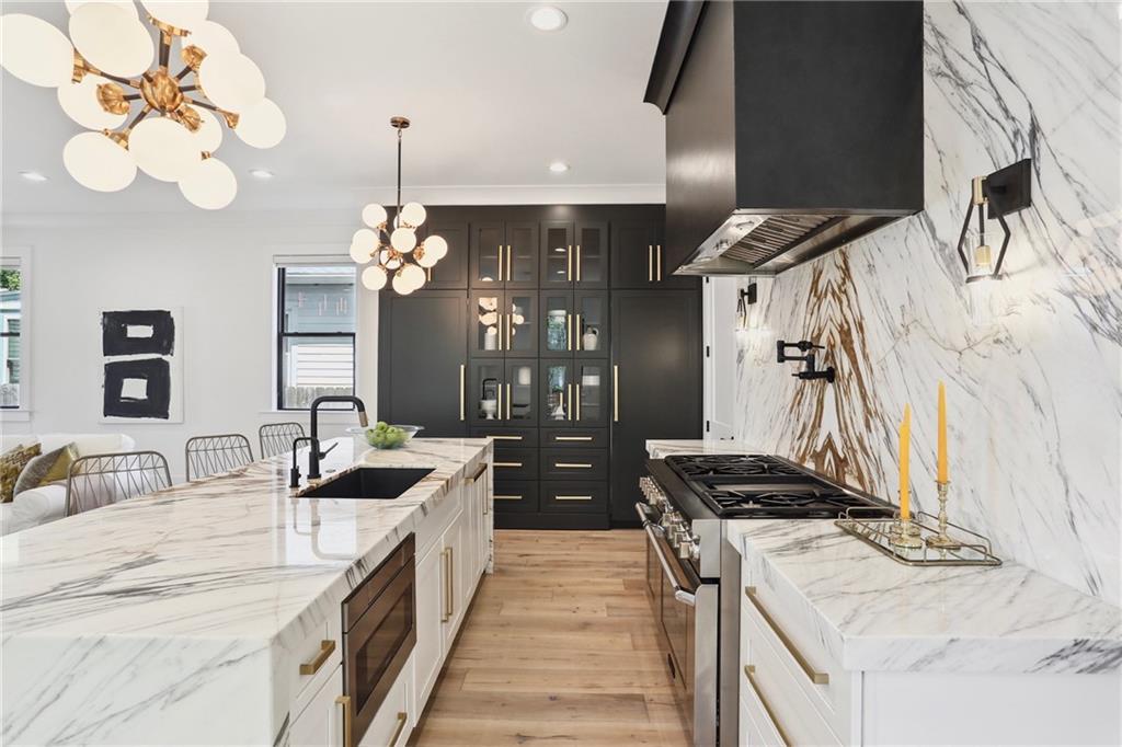 300 HENRY CLAY Avenue