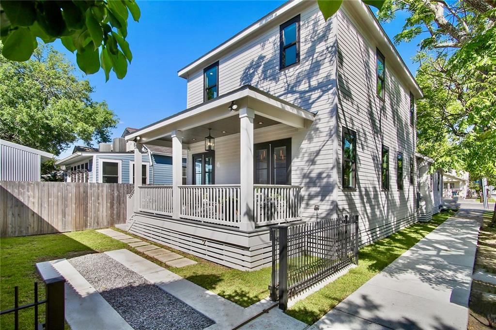 300 HENRY CLAY Avenue