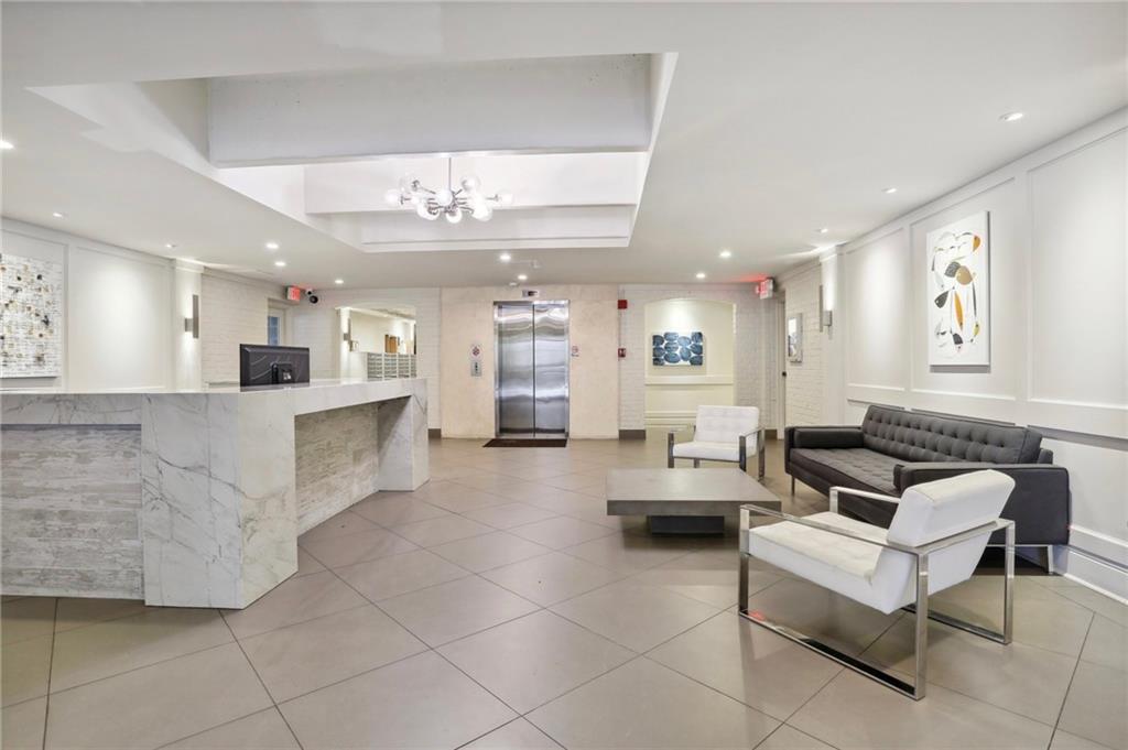 1765 COLISEUM Street 218