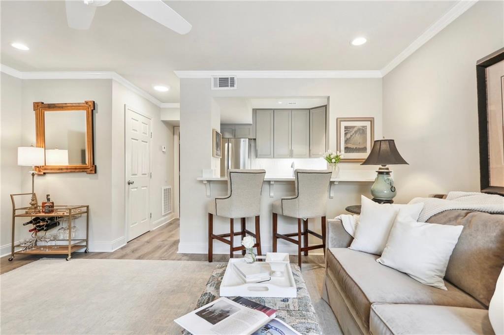 1765 COLISEUM Street 218